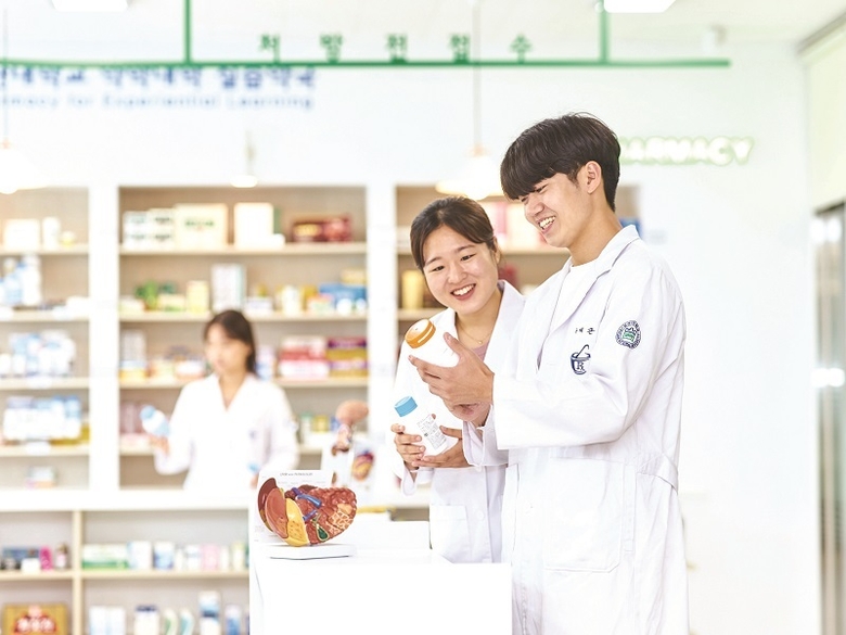 부산대학교 약학대학 2024년도 약학교육 평가인증 5년 인증 획득. 사진ㅣ부산대학교 