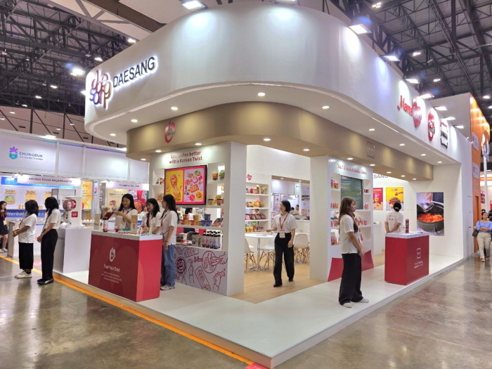 태국 방콕에서 열리는 식품 무역 박람회 ‘타이펙스-아누가 2025(THAIFEX-Anuga Asia 2025)’에 설치된 대상(주)의 부스 모습.