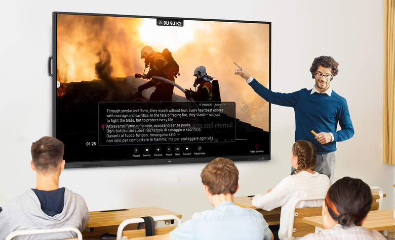 LG 전자칠판 신제품(모델명: TR3DQ) 'AI 실시간 번역' 기능. 사진ㅣLG전자