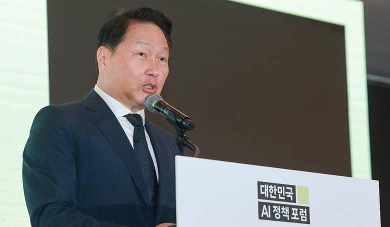 [C-레벨 터치] 최태원 SK 회장, 세계경제포럼 슈왑재단 총회서 ‘사회적 가치 거래 아이디어’ 제안