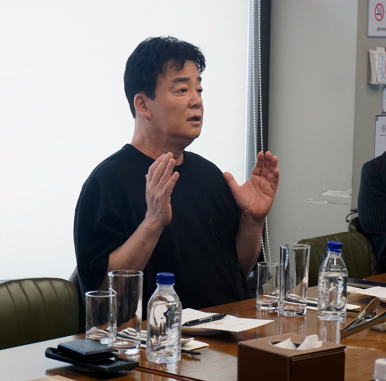 지난 5월 미디어 간담회에 참석한 백종원 더본코리아 대표. 사진ㅣ더본코리아