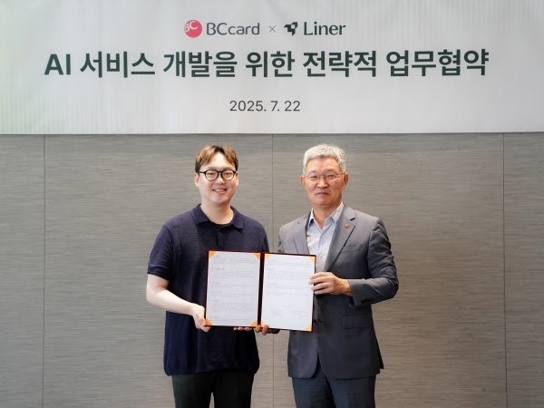 왼쪽부터 김진우 Liner 대표, 최원석 BC카드 사장. 사진ㅣBC카드