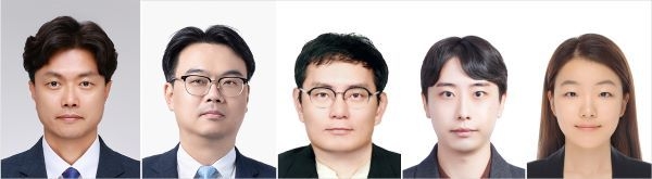 부산대 연구진 (왼쪽부터 이형우 오진우 송명관 김영권 우채영). 사진ㅣ부산대학교
