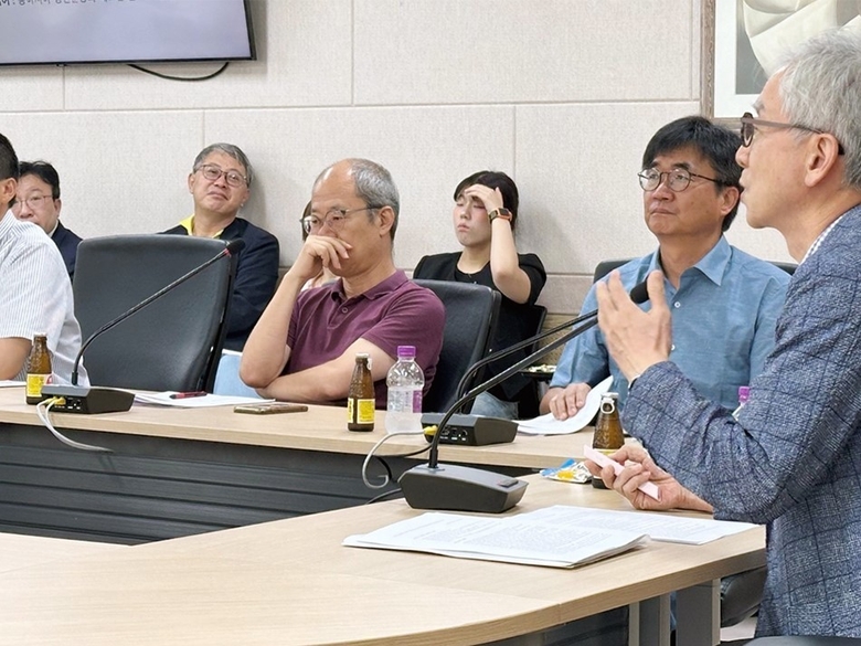 글로벌차이나연구소 콜로키움. 사진ㅣ국립부경대학교 