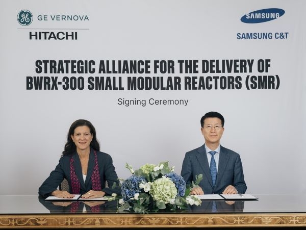 삼성물산-GVH SMR 전략적 파트너십 체결식 (왼쪽부터 GE Vernova 전력 부문 CEO 마비 징고니 사장, 삼성물산 오세철 대표이사 사장). 사진ㅣ삼성물산 건설부문 