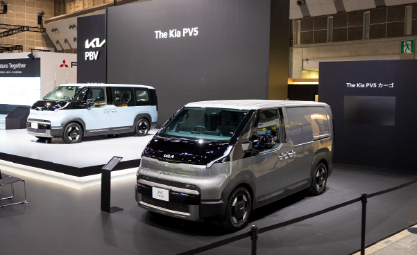 2025 재팬 모빌리티쇼에 전시된 PV5 사진|기아