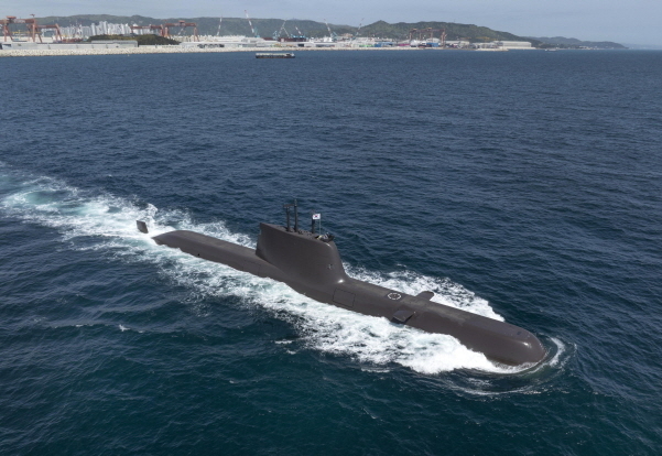 HD현대중공업이 건조해 2016년 대한민국 해군에 인도한 장보고-Ⅱ(214급) 잠수함 ‘윤봉길함’의 시운전 모습. 사진|HD현대중공업