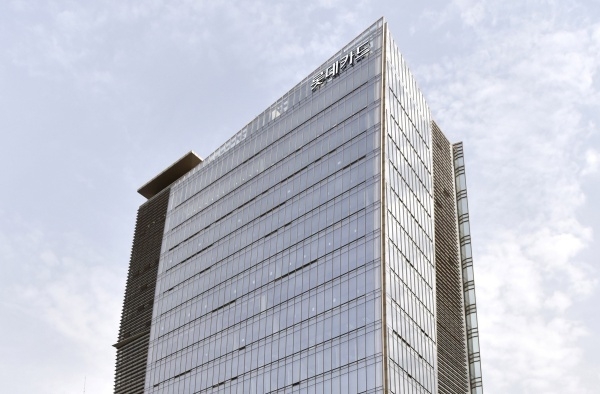 롯데카드 3억달러 신규 ESG 해외 ABS 발행 - 뉴스 썸네일 이미지